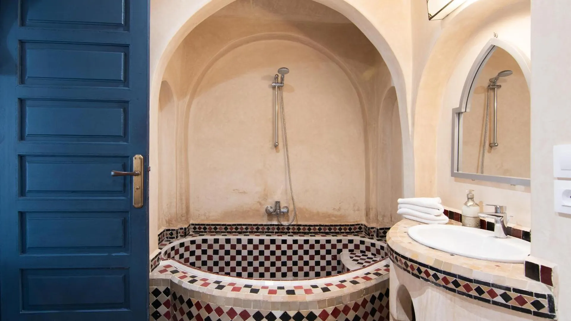 The Central House Marrakech Medina Marrakesh Hostel